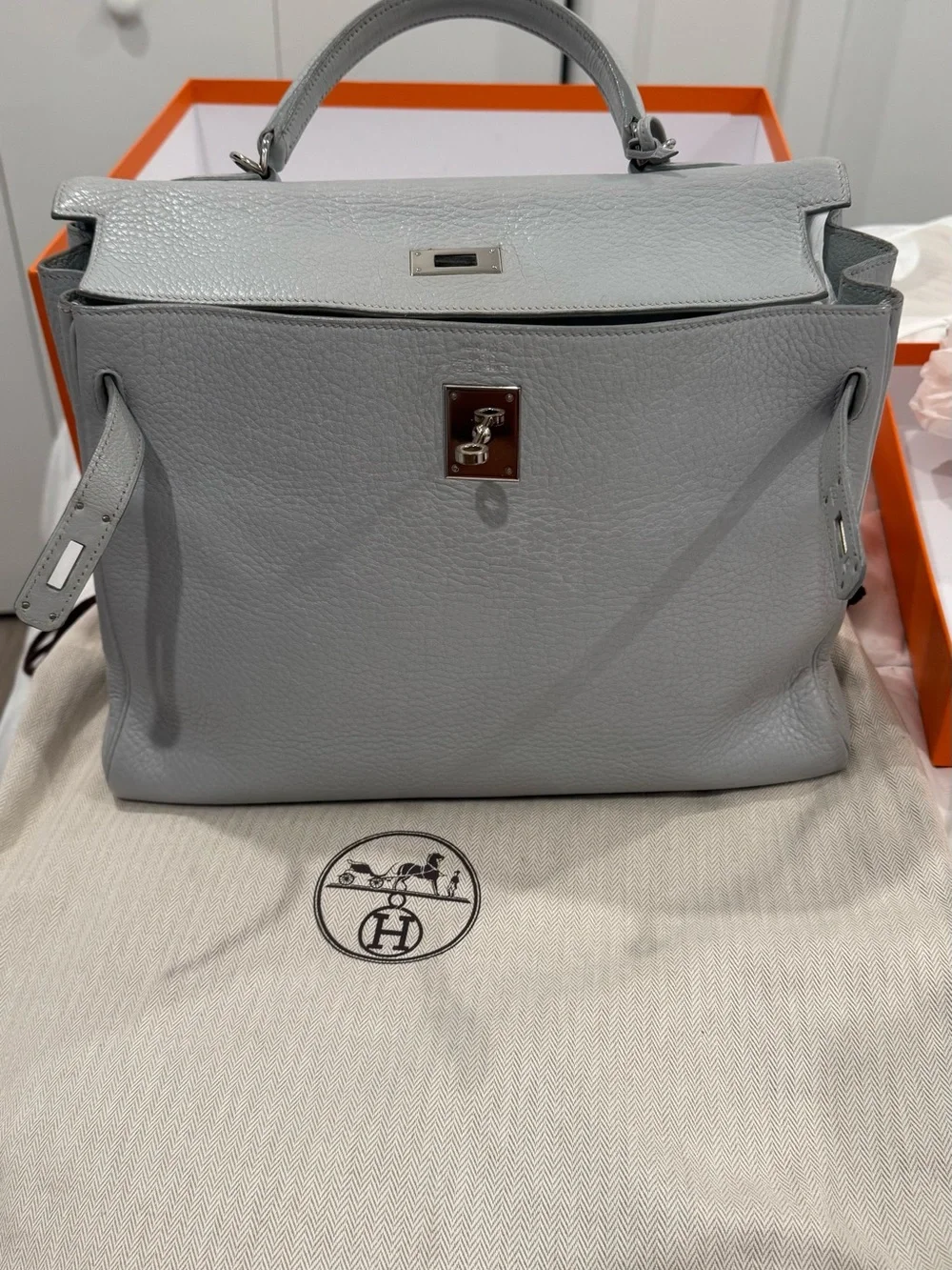 HERMES KELLY 32 Light Gray Top-Handle Leather Bag with PALLADIUM Hardware